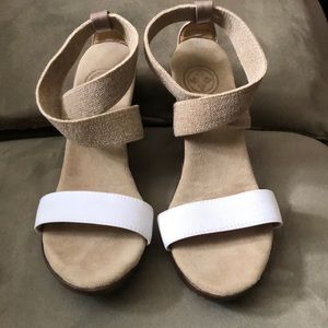 Charleston Shoe wedge Sandal style Harbor size 5